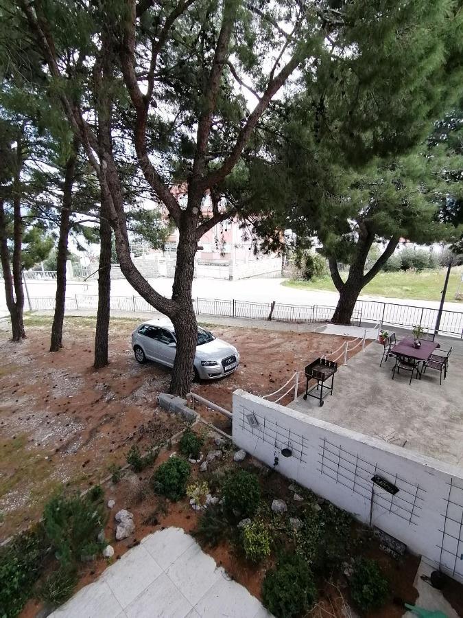 Apartment Borovi With Terrace And Parking 波达卡 外观 照片